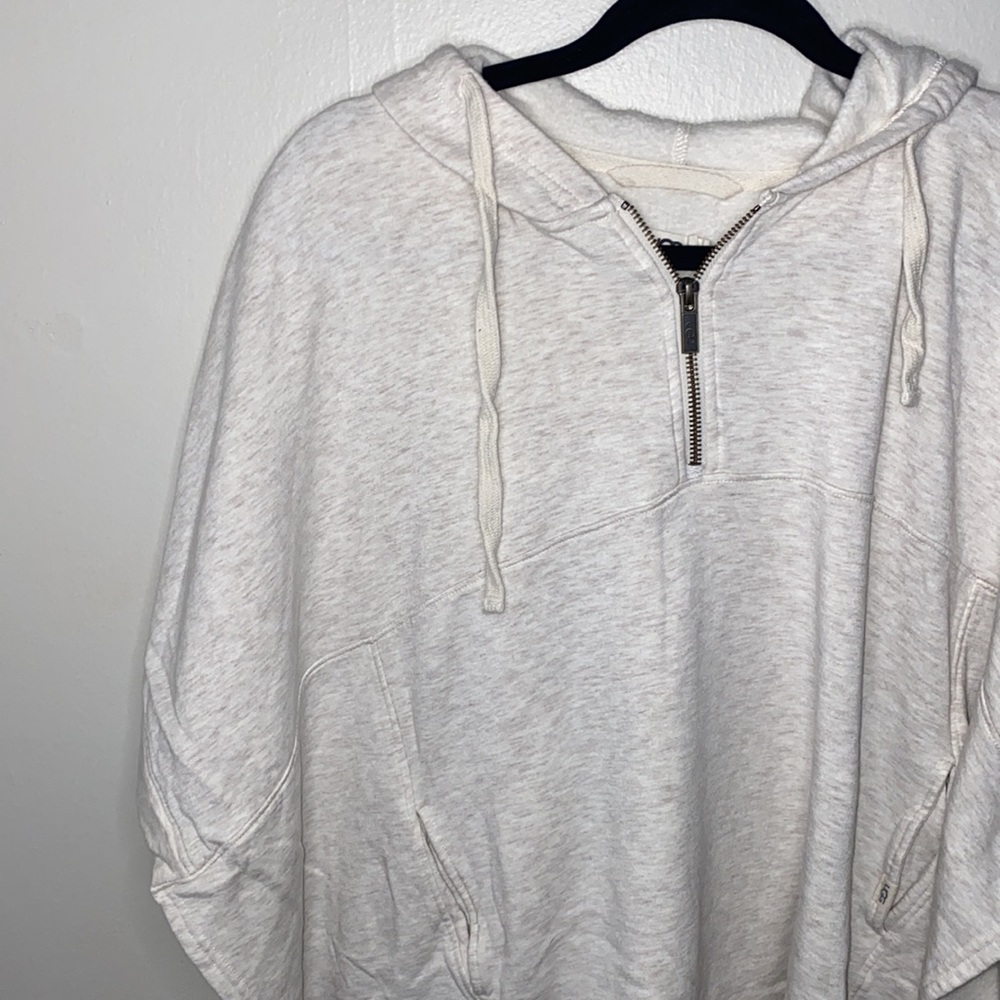 🪼UGG Anissa Lounge pocket poncho fleece! - Picture 11 of 11